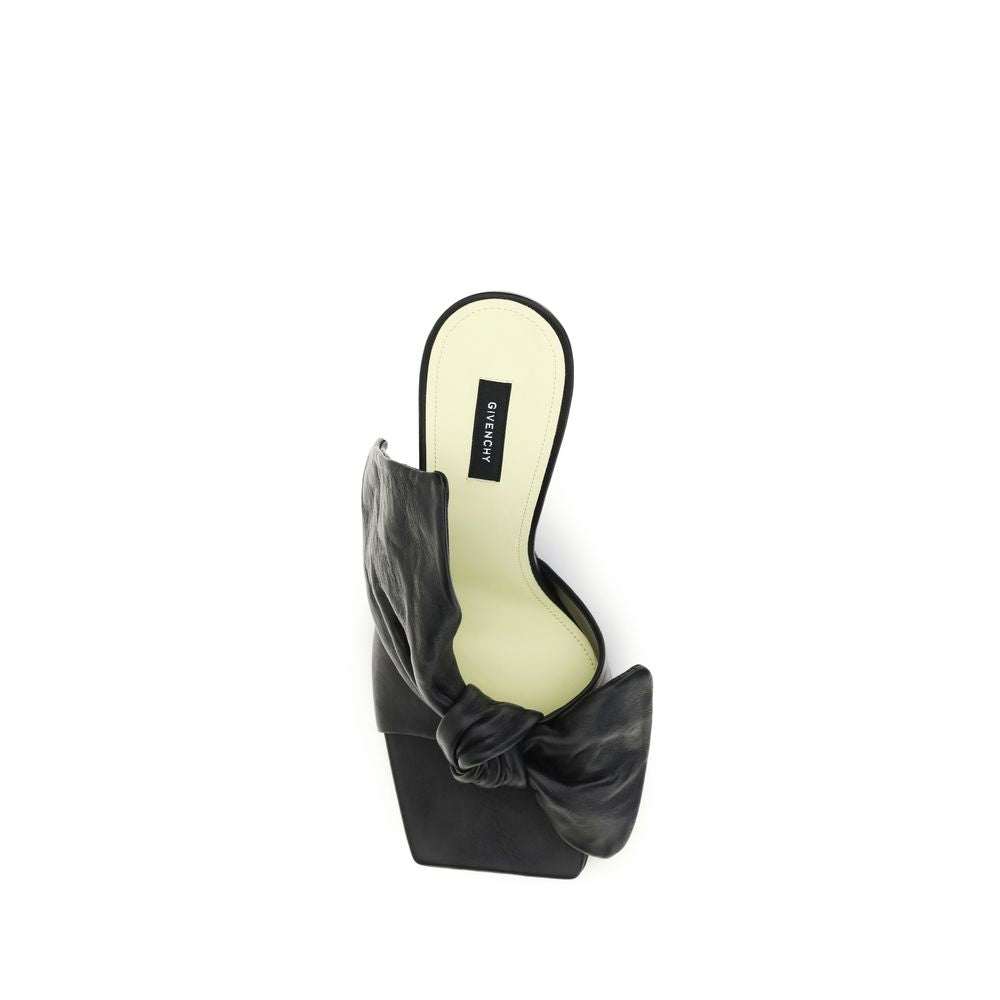 Black Lamb Ovis Aries High Heel Pumps