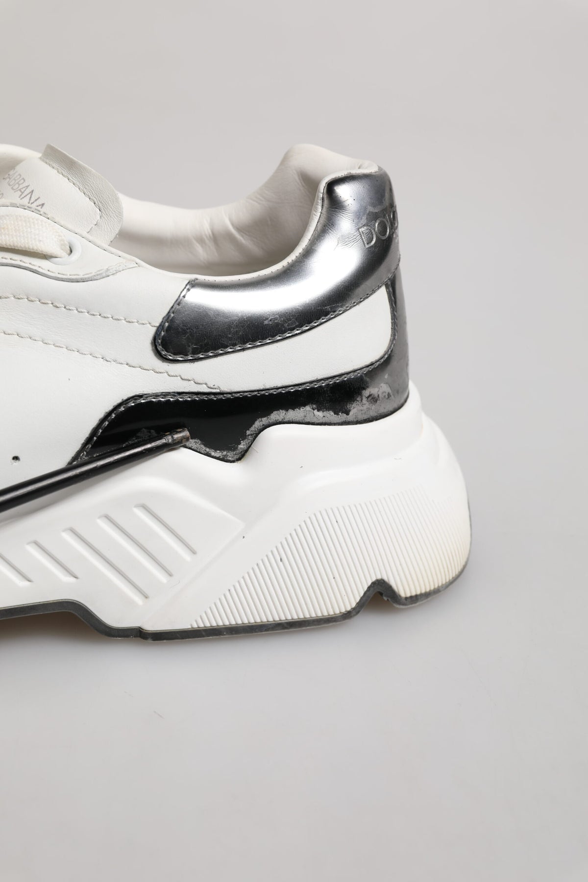 White Daymaster Leather Low Top Sneakers Shoes