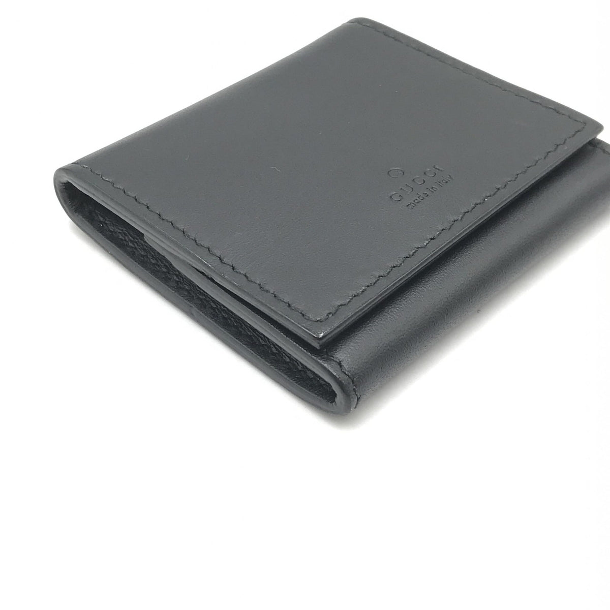 Compact Leather Wallet With Sleek Design