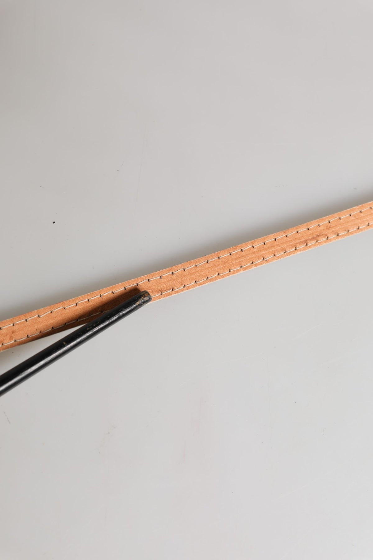 White Leather Skinny Gold Metal Buckle Belt