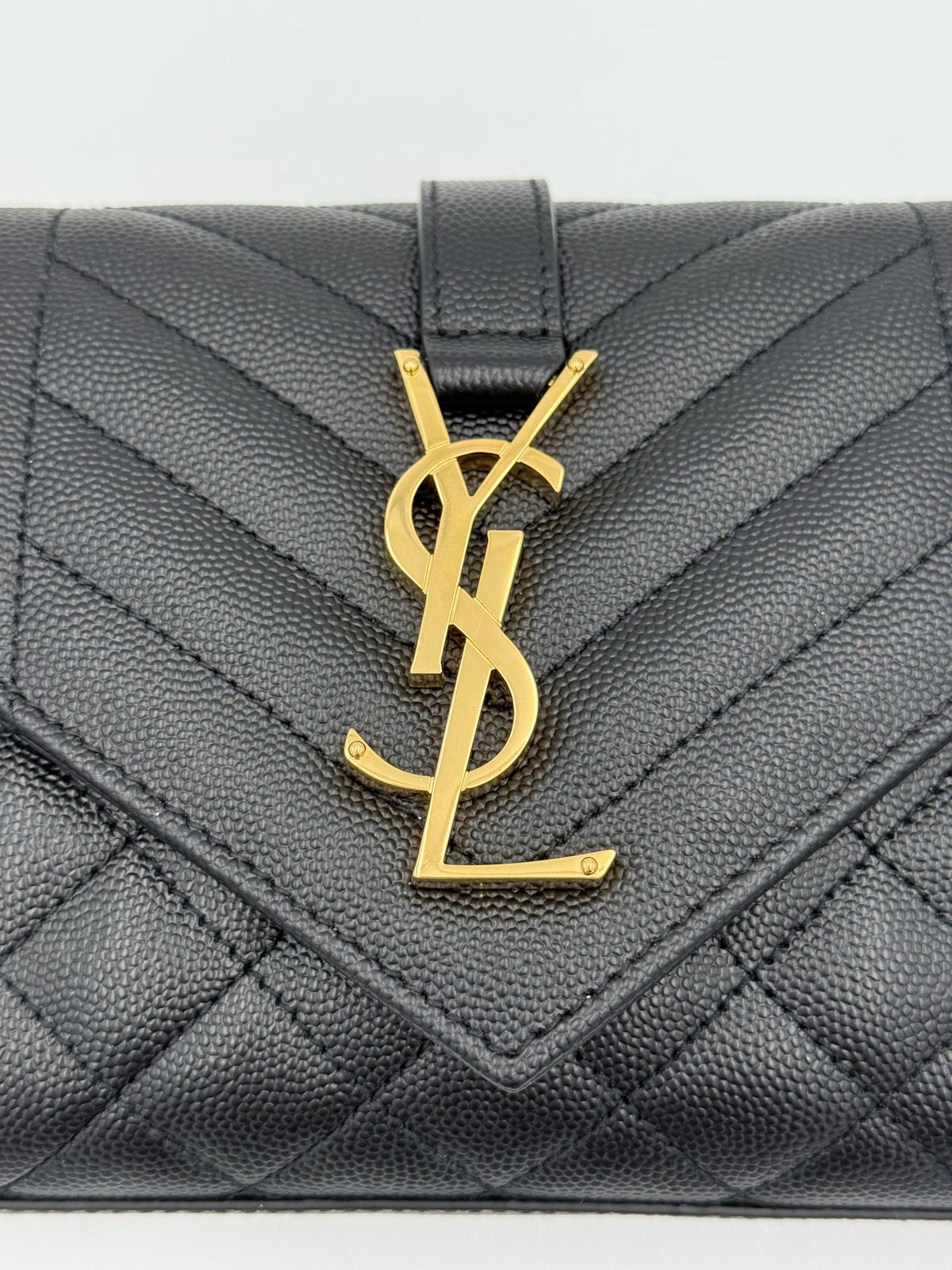 SAINT LAURENT ENVELOPE SMALL in Black Grained Leather Handbag