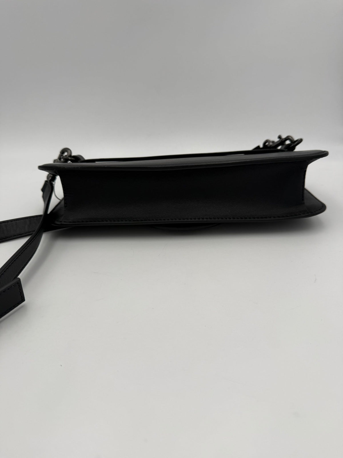 VALENTINO GARAVANI VLOGO Black Handbag
