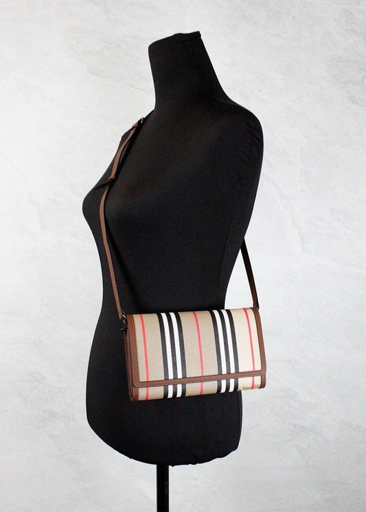 Burberry Hannah Icon Stripe Archive Tan E-Canvas -nahkainen olkalaukku