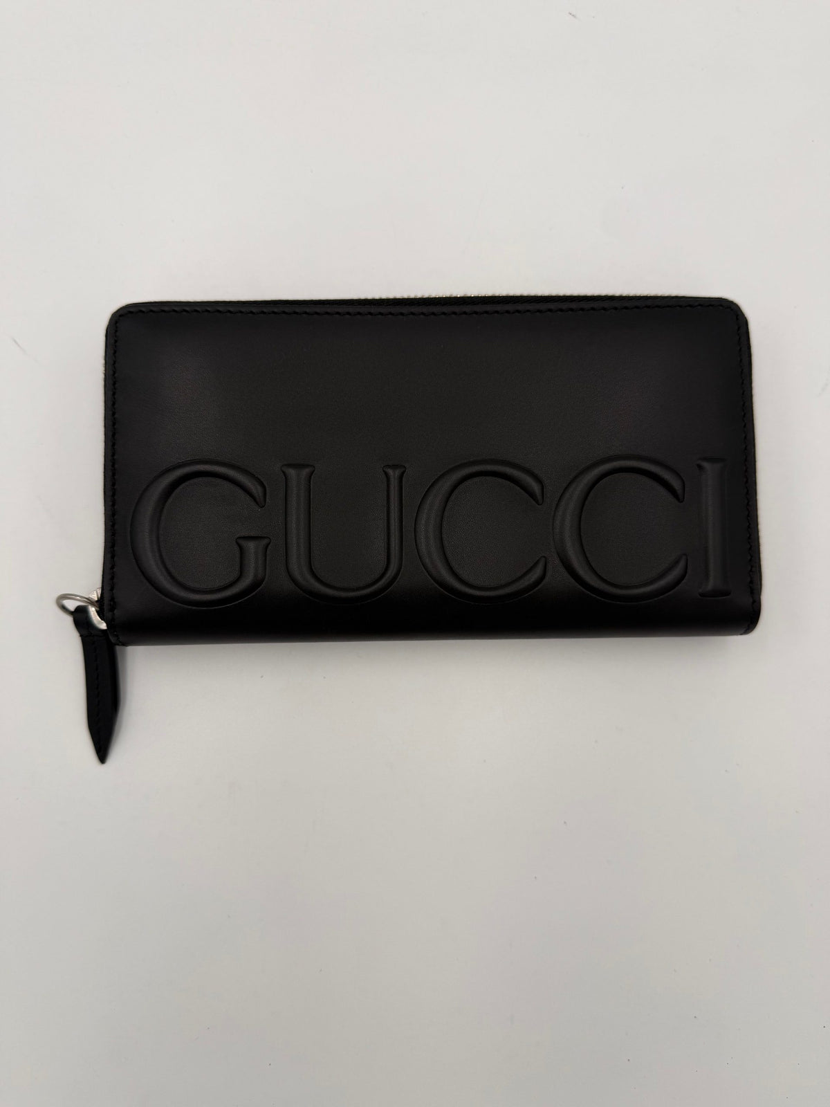 GUCCI Zip Black Front Logo Embossed Wallet