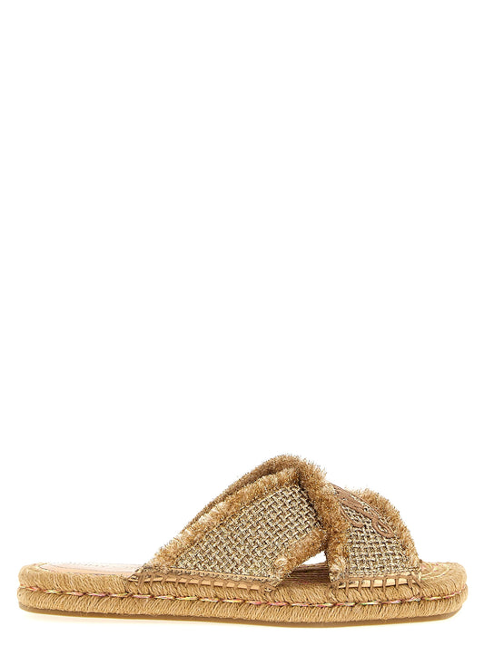 Kultaiset tekstiilisandaalit