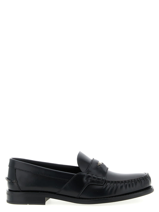 Mustat vasikannahkaiset slip-on-loaferit