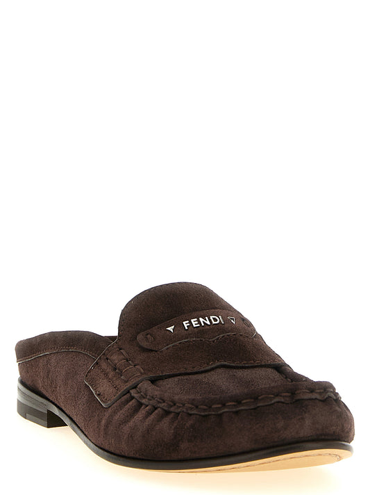Ruskeat vasikannahkaiset slip-on-loaferit