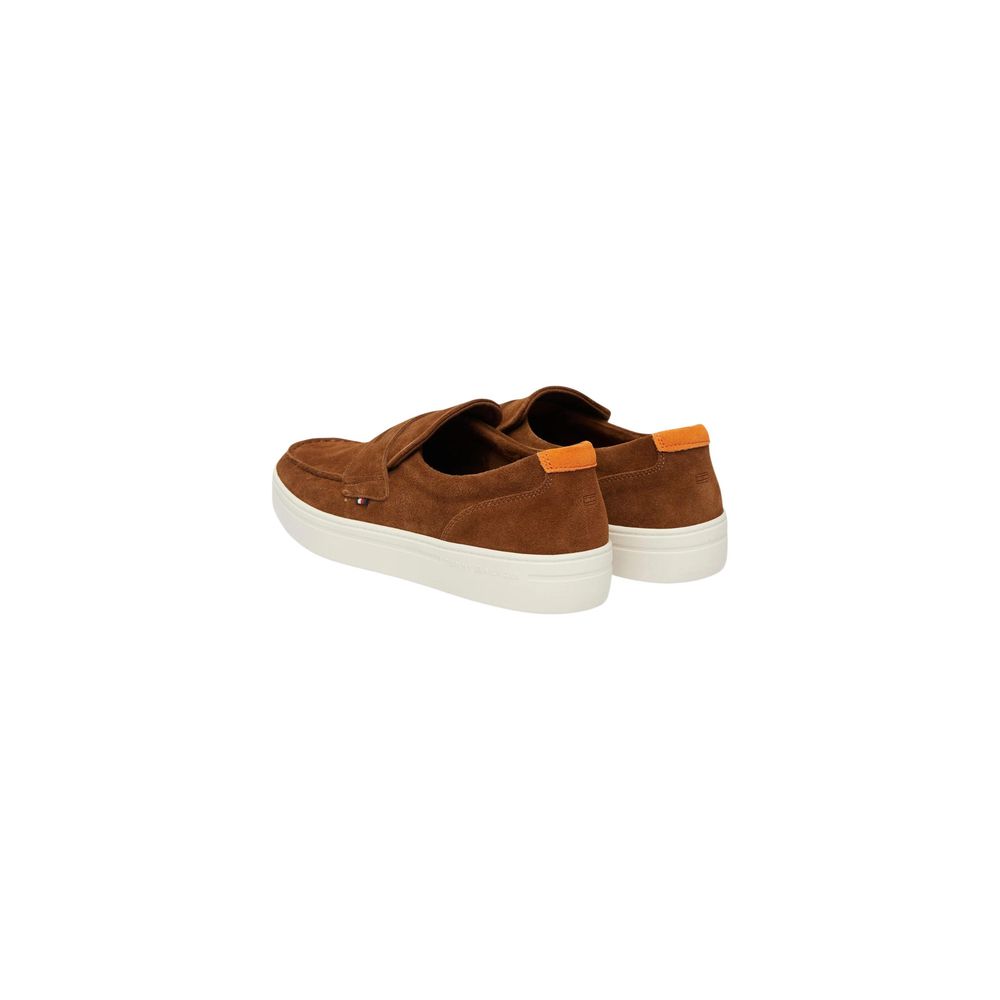 Ruskeat mokkanahkaiset loaferit
