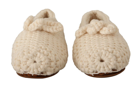 Valkoiset slip-on-ballerinat villaneulekengät