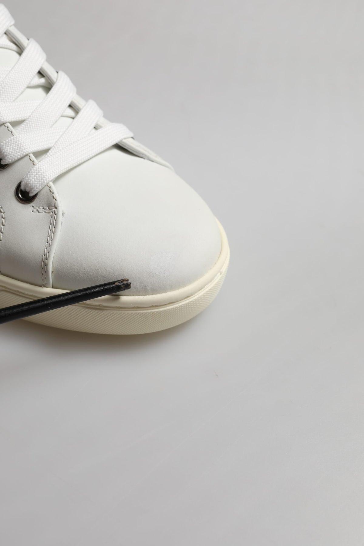 White Silver Sacred Heart Men Sneakers Shoes