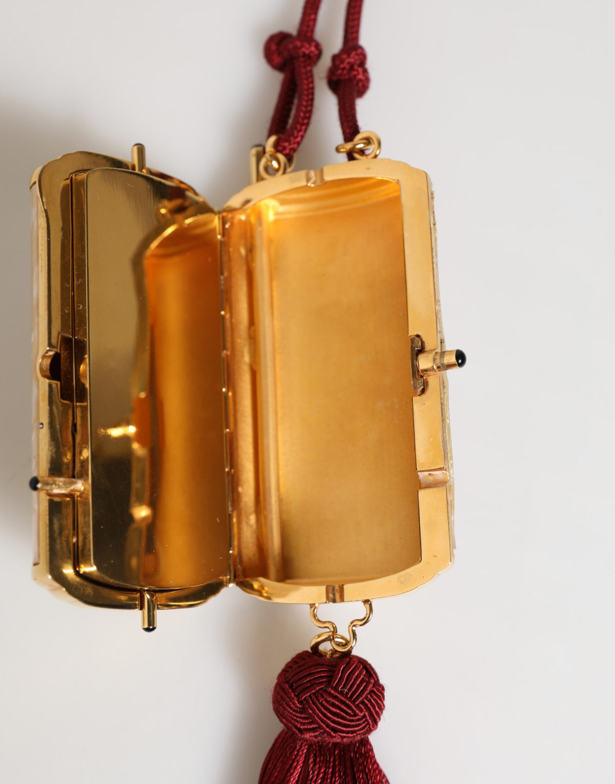 White Pearl Resin Gold Metal Red Tassel Pendant Bag
